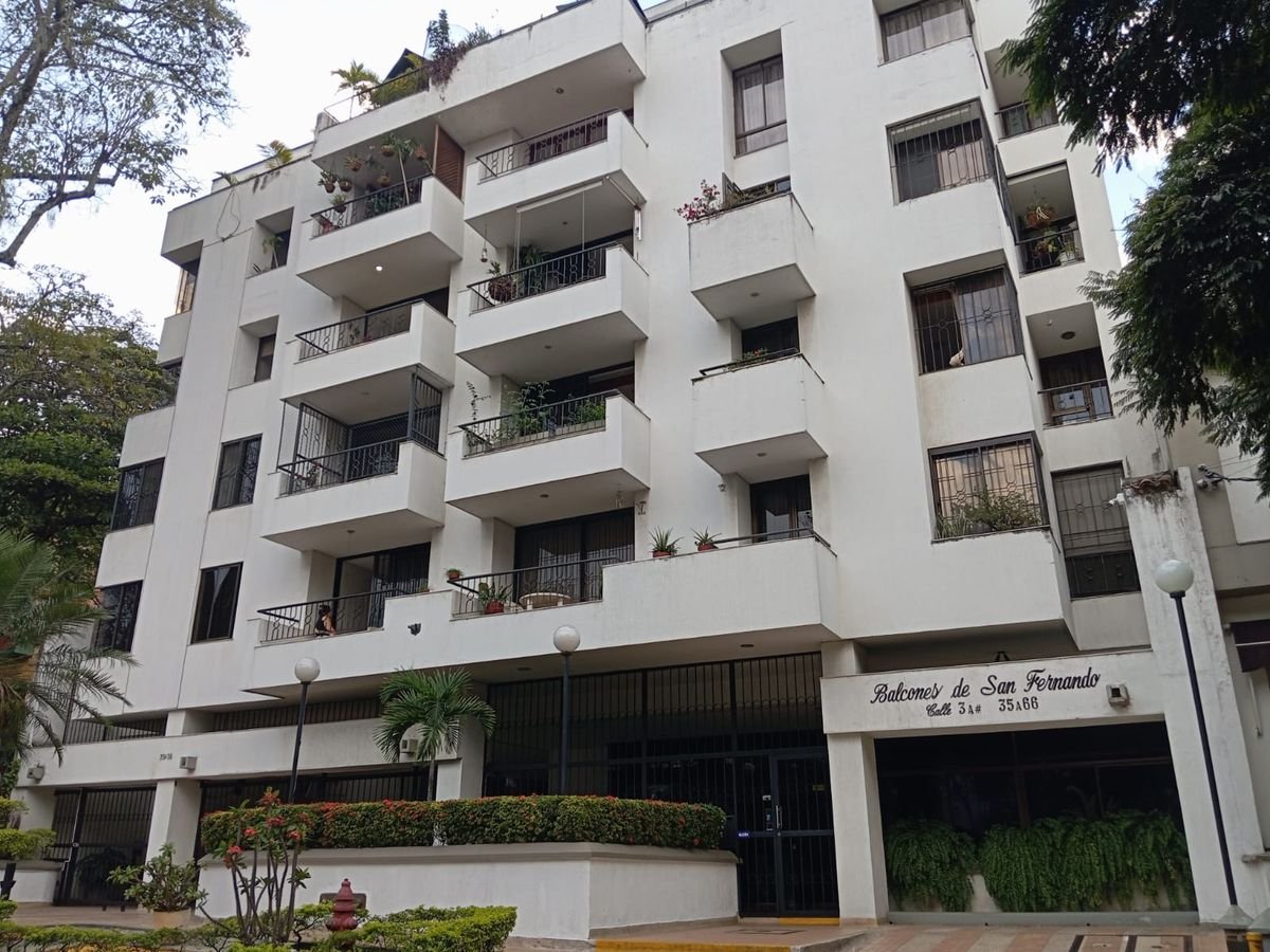 Fachada del edificio Balcones de San Fernando en Cali