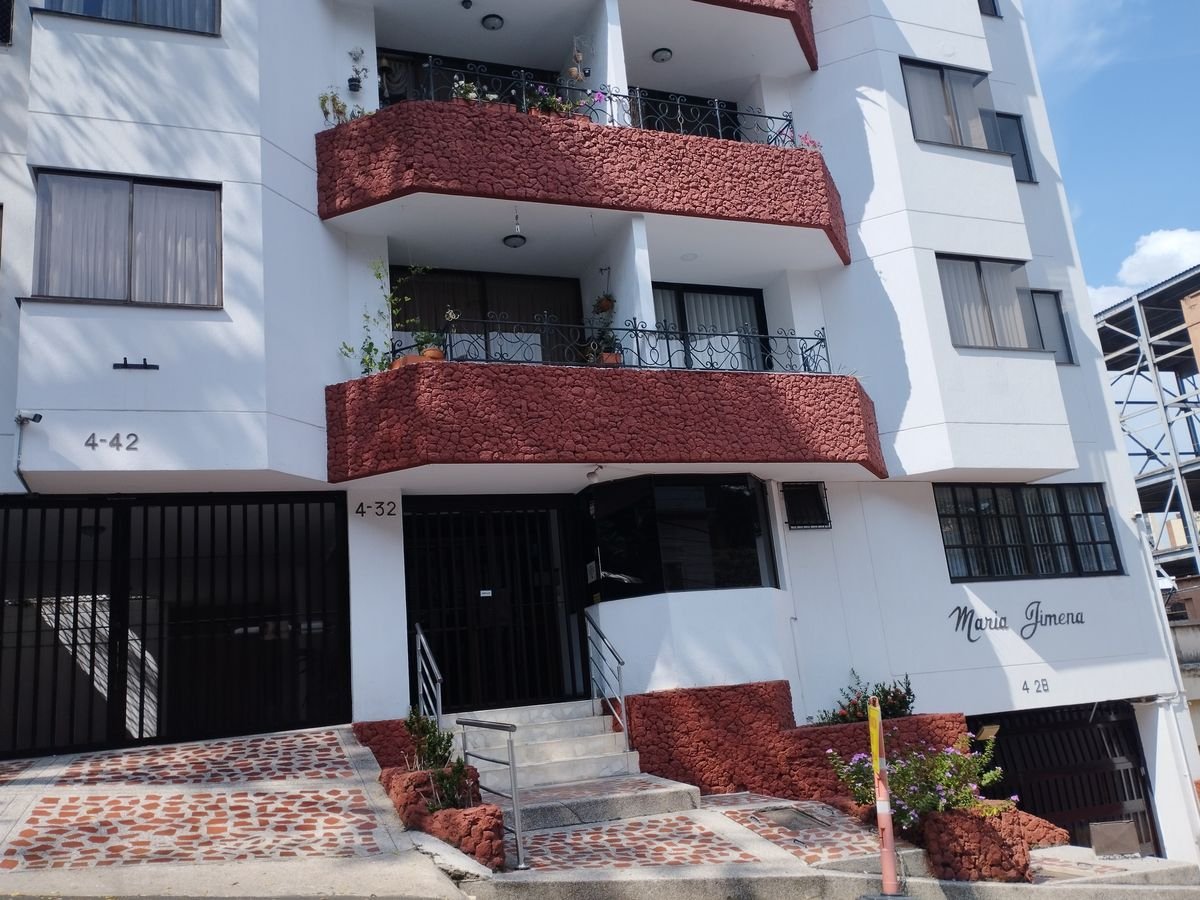 Fachada del edificio María Jimena